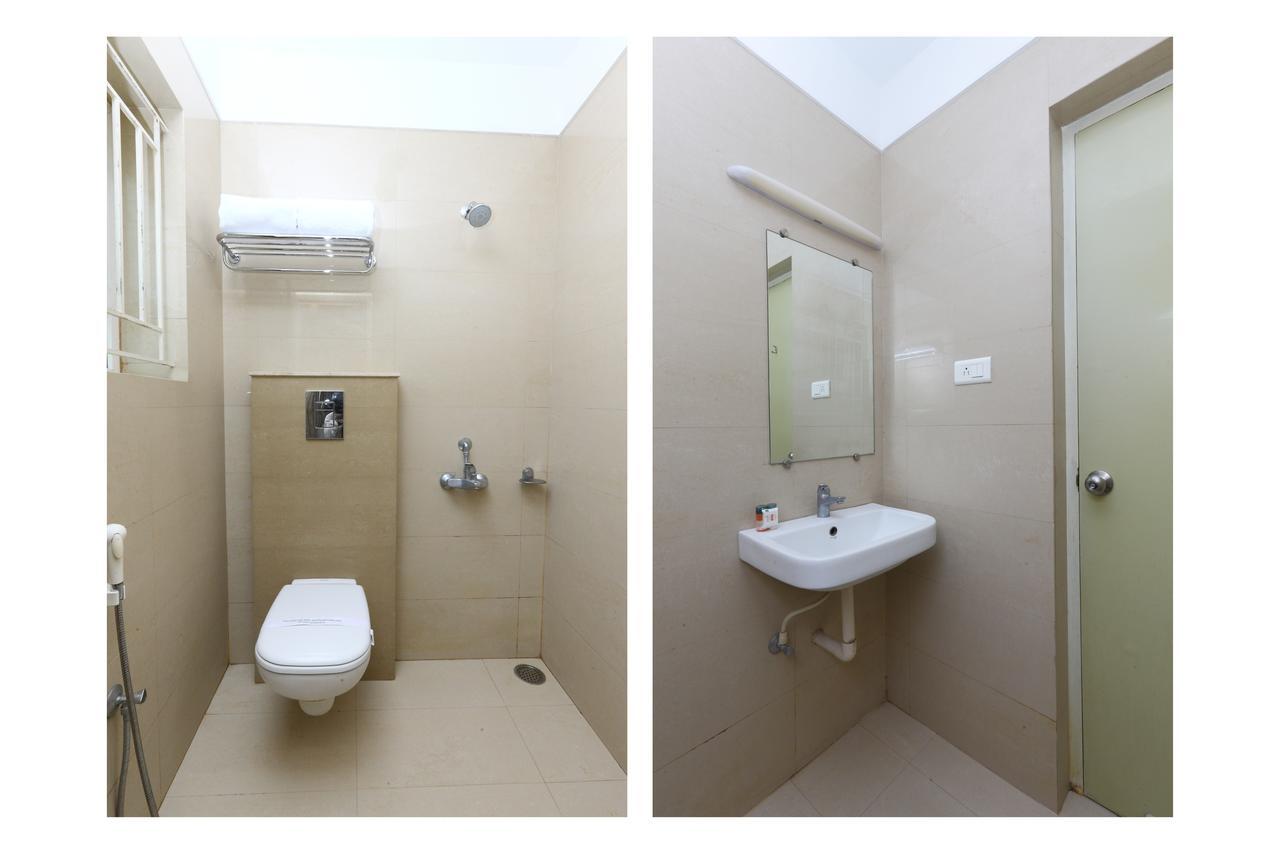 Oyo 7077 Reegate Inn Kochi Exterior photo